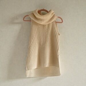 Dex Cream Knit Sleeveless Sweater